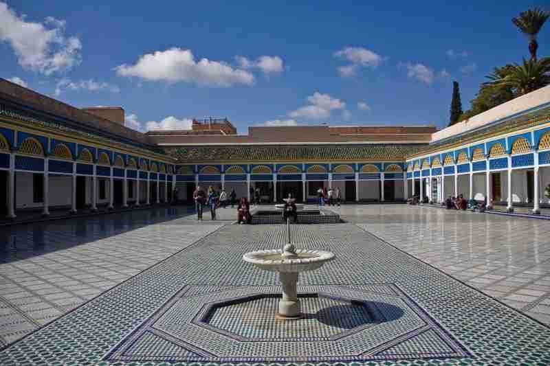Vista del patio central del Palacio de Behía de Marrakech..