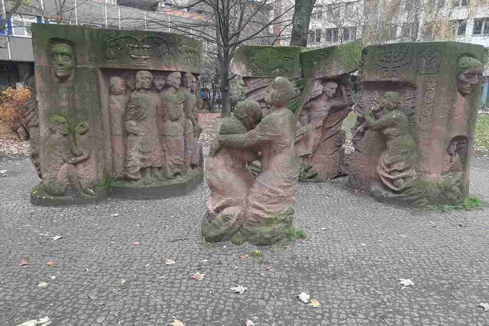 Fotografía del parque conocido como Block of Women en Berlín