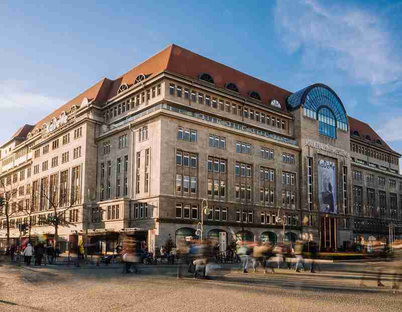 Kaufhaus des Westens uno de los mejores sititos donde comprar en Berlín