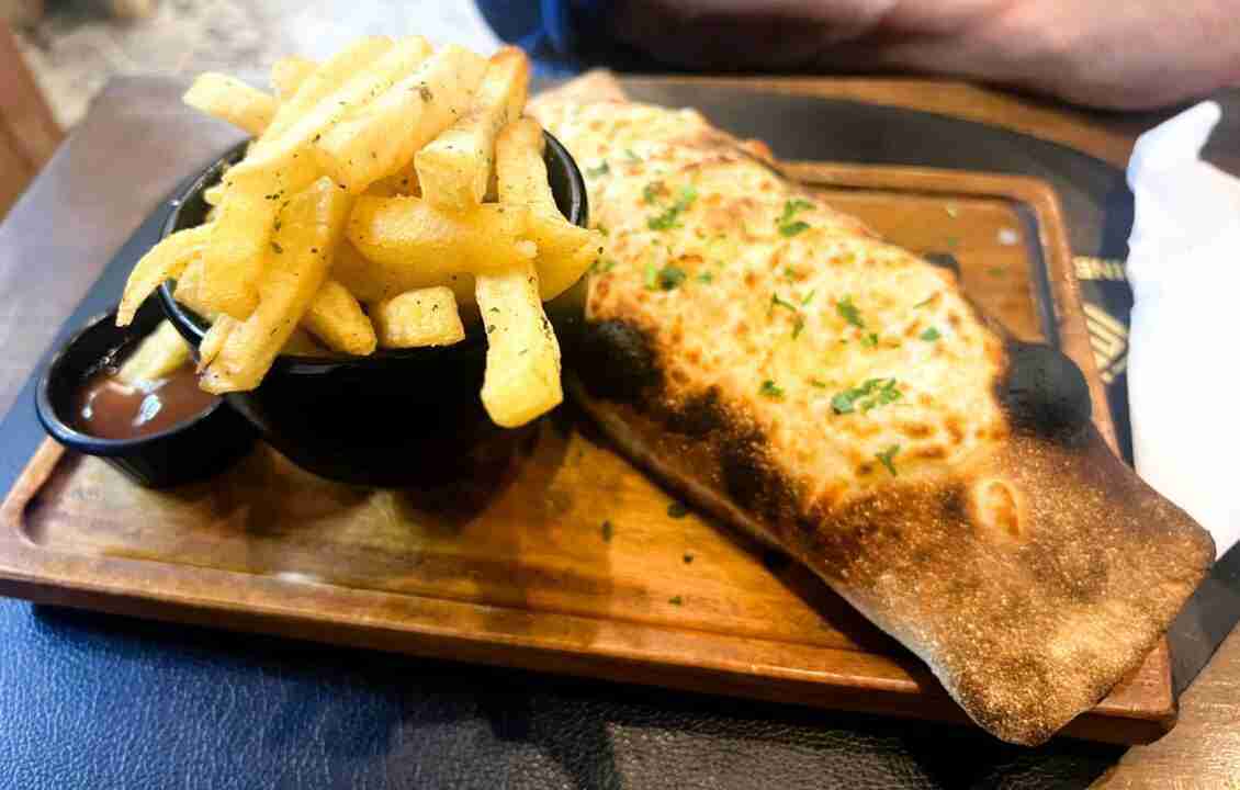 Plazo del restaurante cinema cafe de Fez
