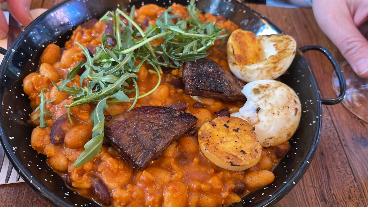 Plato de cholen en Budapest