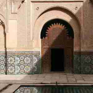 Portada del Articulo donde alojarse en marruecos