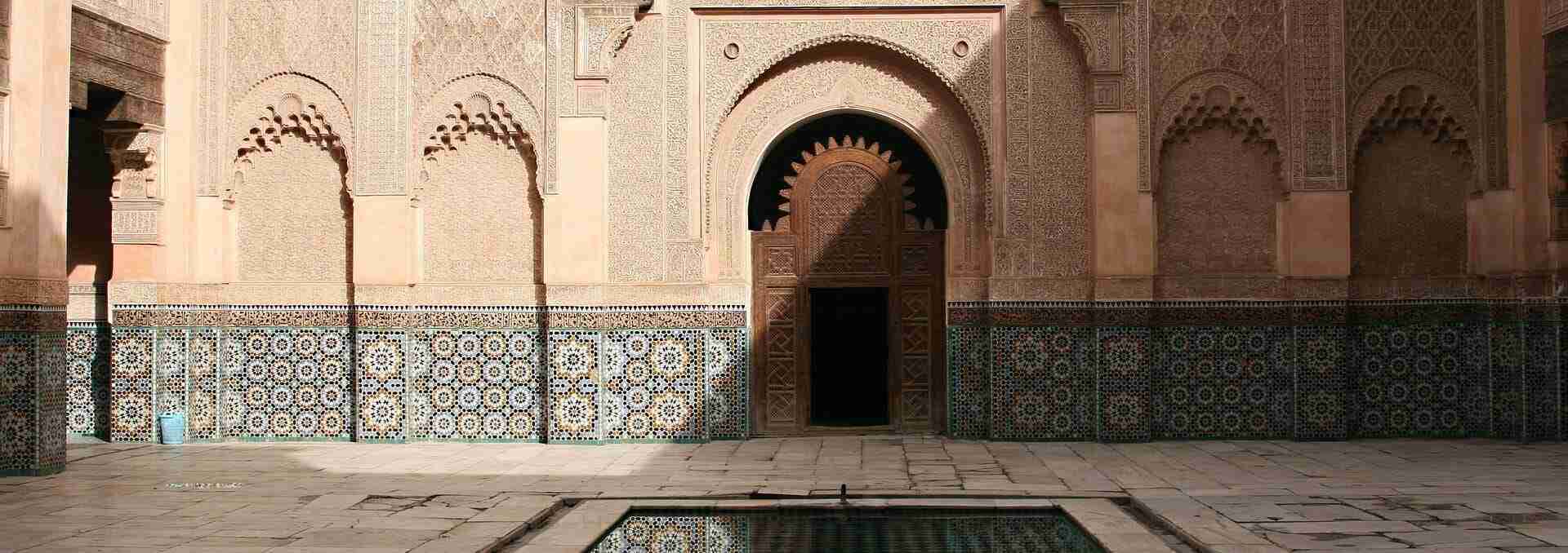 Portada del Articulo donde alojarse en marruecos