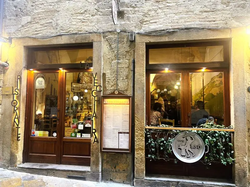 La Vecchia Lira uno de los mejores restaurantes de Volterra