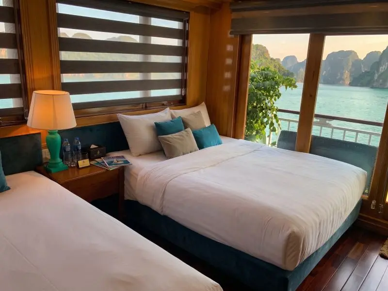Camarote de crucero en la bahia de ha long