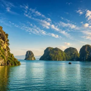 bahía de Ha Long Vietnam islotes kársticos crucero