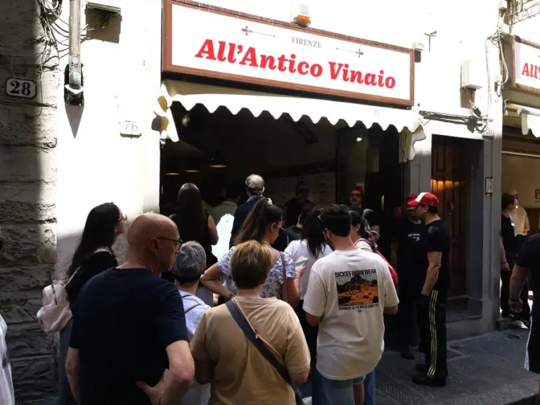 All'Antico Vinaio Florencia schiacciata cola