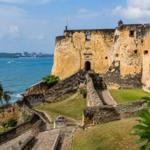 Qué ver en Mombasa: ciudad vieja swahili con arquitectura árabe y portuguesa en la costa de Kenia