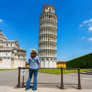 Vanesa frente a lo mas importante qué ver en Pisa en un día, la Torre de Pisa