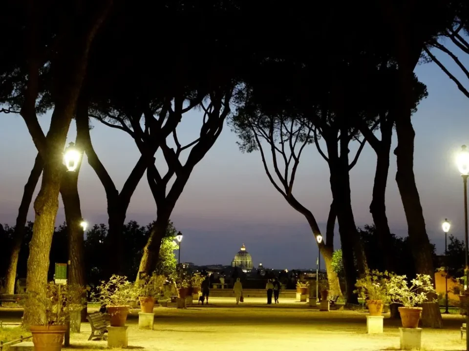 Otro lugar poco turistico de Roma, pero con unas vistas espectaculares el jardin de los naranjos