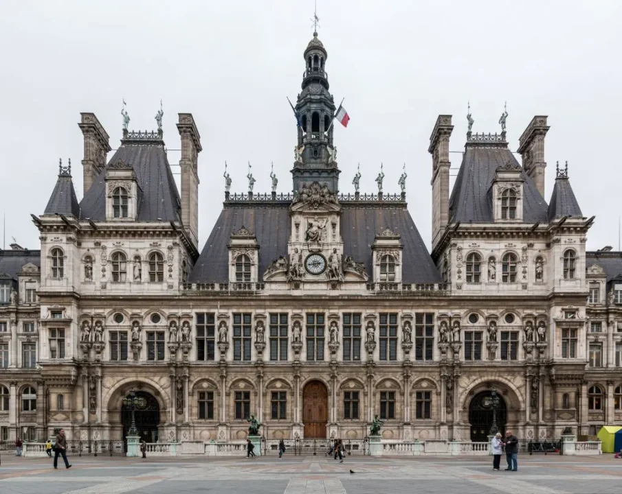 Hôtel de Ville París ayuntamiento arquitectura neorrenacentista qué ver en Le Marais.