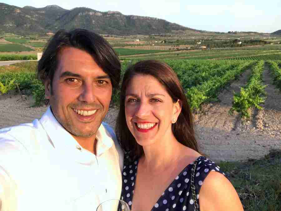 Fotografia de El Eterno Cafe con Viñedos en Jumilla de fondo