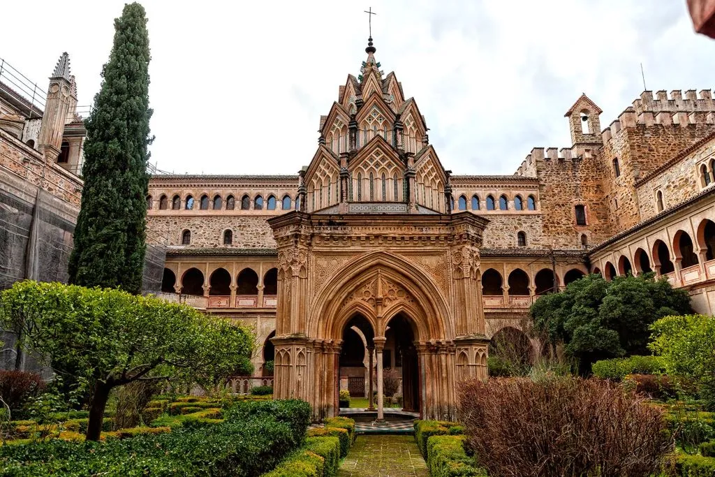 Claustro Mudéjar del Real Monasterio de Santa María de Guadalupe.