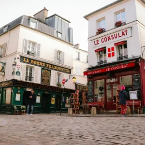 Que ver en el Barrio Latino de París vista aérea de la Universidad de la Sorbona y tejados parisinos
