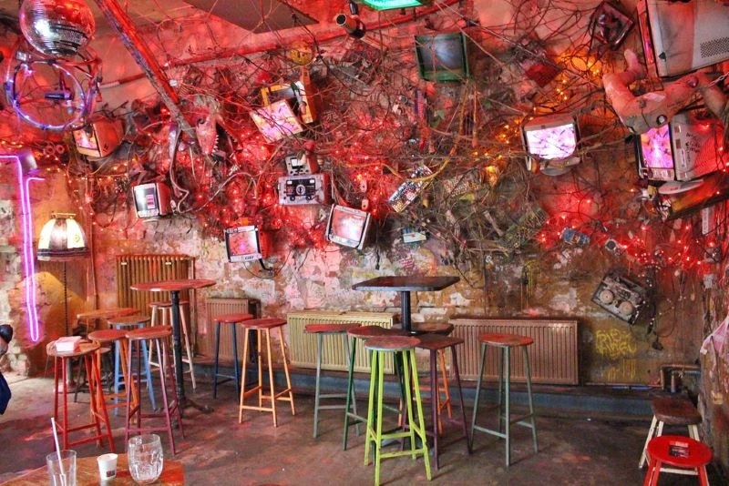 Sala vacia del Szimpla Kert