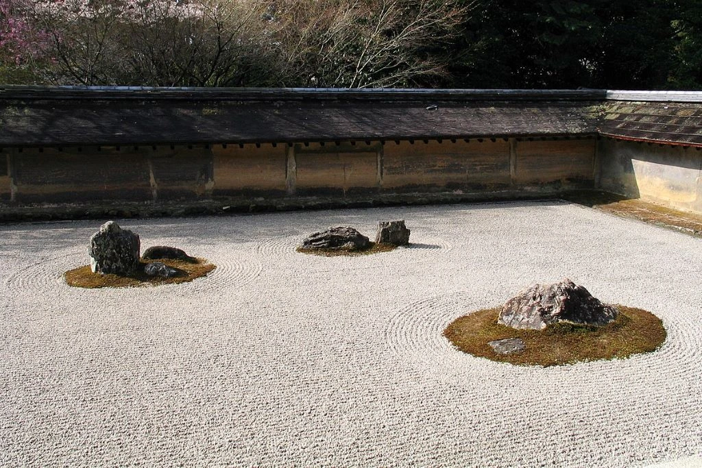 Jardín seco del Templo Tenryu-ji en Kioto, parte de un itinerario de 4 días por la ciudad