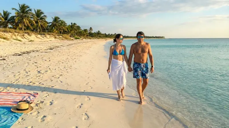 Playa Paraíso en Cayo Largo del Sur sin turistas