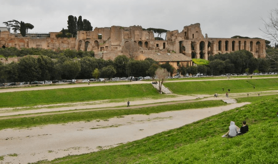 El Foro Romano como ejemplo de la grandiosidad del Imperio Romano